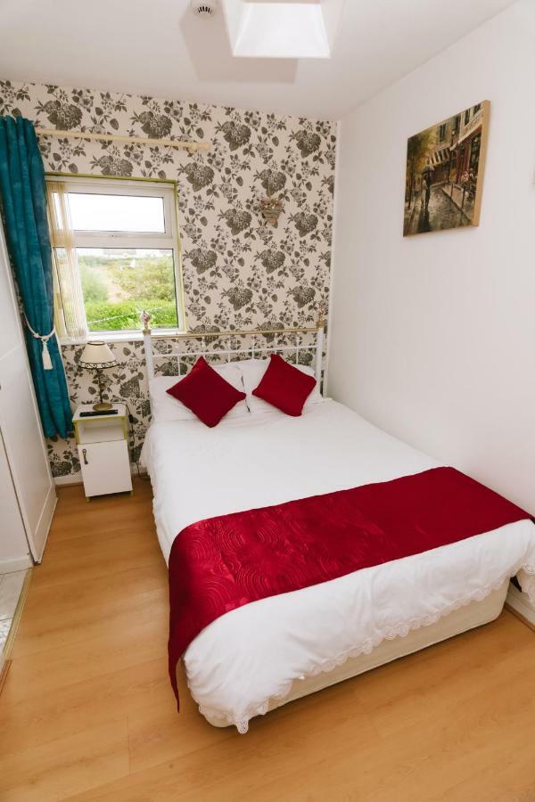 Eagle Heights Panzió Enniscrone Kültér fotó